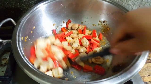 Chicken Vegetables Spaghetti Recipe | Spicy Chicken Spaghetti | Desi Style Spaghetti смотреть онлайн