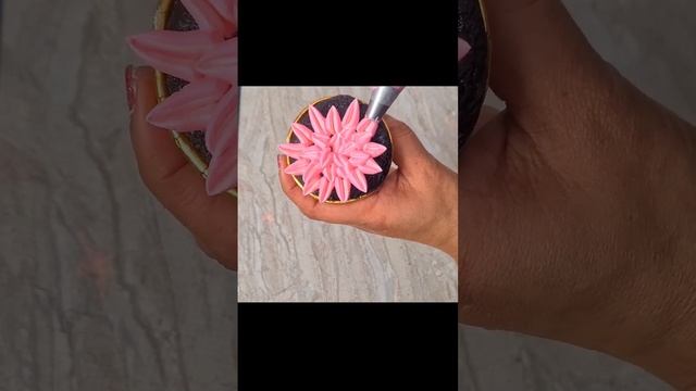 🪷🪱🤑Blooming pink unique flower #youtubeshorts #cakeshorts #cakedesign смотреть онлайн