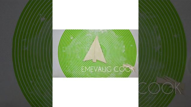 Сладкая слоеная елочка на Новый год 2022. смотреть онлайн