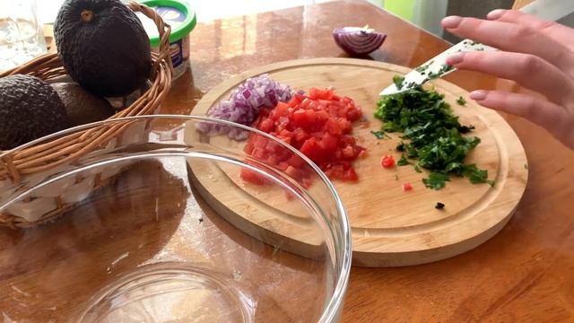 Гуакамоле🥑 смотреть онлайн