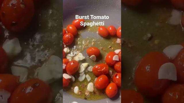 Burst Tomato Spaghetti #shorts смотреть онлайн