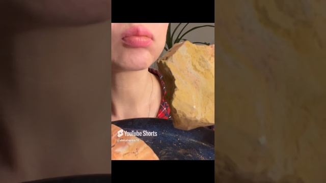 ASMR crunch of clay_ глина Коралл🪸❄️💥 #asmr #asmrsounds #crunchysounds смотреть онлайн