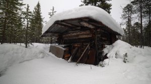 Завёз новую печку на избу. Крупный окунь на блесну. О избе. Готовлю щуку.