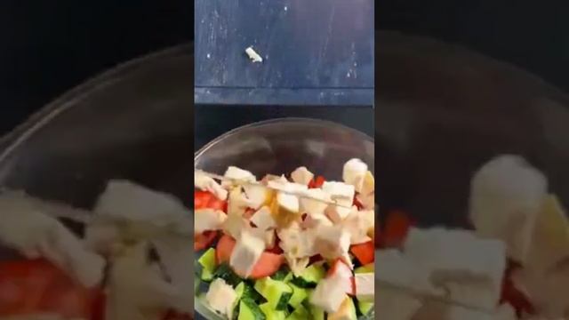 вкусный салат за 5 минут #вкусно #готовимдома #готовимвкусно #салат #завтрак #shorts смотреть онлайн