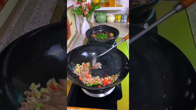 The fragrant eggplant and be paired with noodles, it’s really 😋#shorts #trending #cooking #trending смотреть онлайн