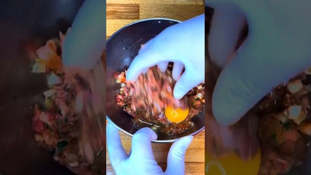 فطائر الكفتة بخبز التورتيلا لذيذ جدا😋 смотреть онлайн