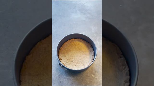 Let's Make a Vegan Apple Tarte #shorts смотреть онлайн