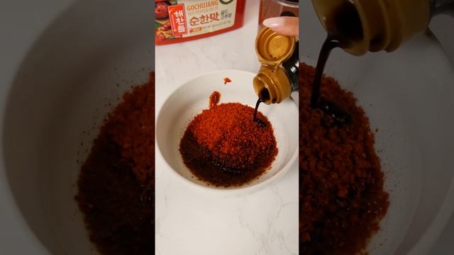 Maeun Tang aka Spicy Korean Fish Soup #shorts смотреть онлайн