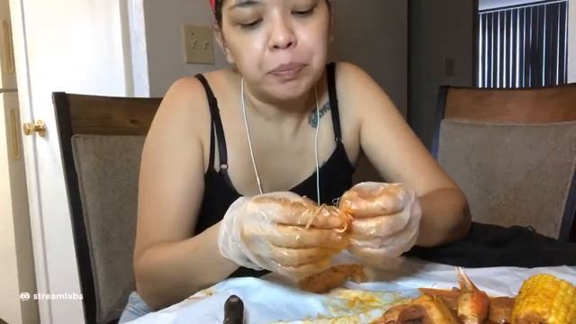 I’m home and I have a crab boil. Let’s mukbang смотреть онлайн