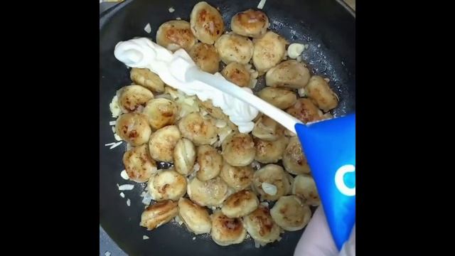 А вы пробовали жаренные пельмени? смотреть онлайн