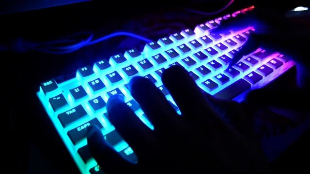 Redragon K552 with HyperX White Pudding Keycaps ASMR Typing, no ads, no music смотреть онлайн