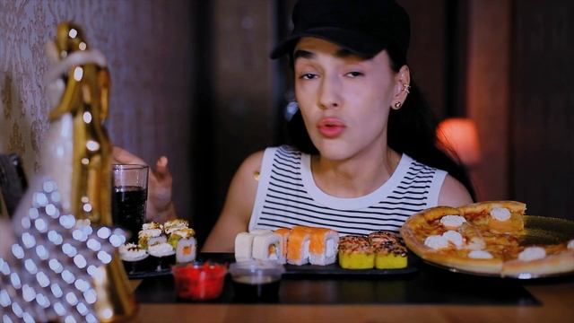 МУКБАНГ / РОЛЛЫ 🍣 / Бесит это «Да»! 👹 смотреть онлайн