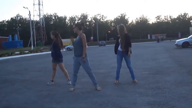 прикольно танцют под рэп смотреть онлайн