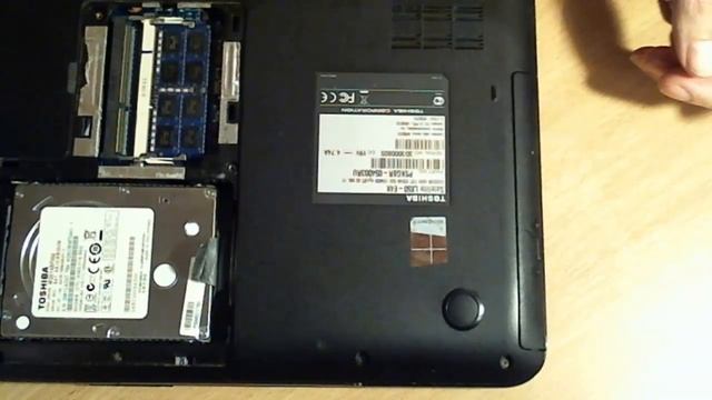 Как разобрать ноутбук Тошиба L850-E4K смотреть онлайн