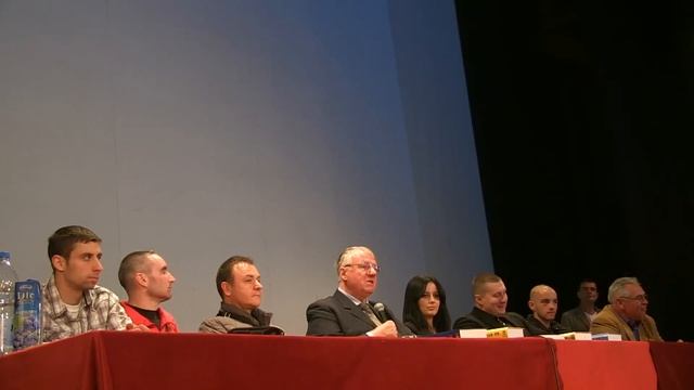 Vojislav Šešelj u obilasku Valjeva, 20. april 2015. смотреть онлайн