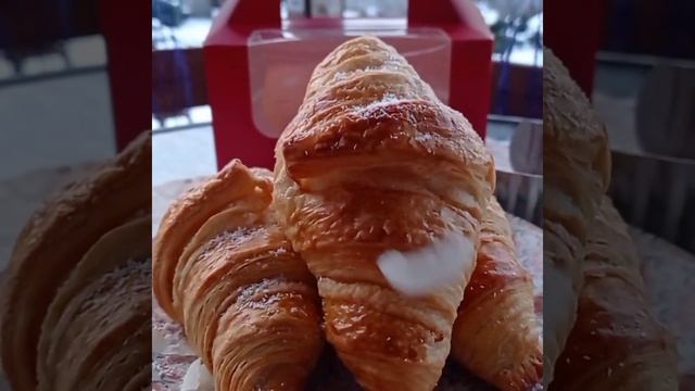 Croissants. Круассаны рецепт. Божественные круассаны. смотреть онлайн