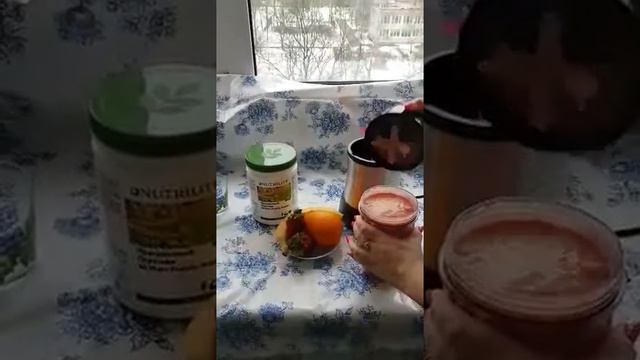 Смузи с протеином Nutrilaty смотреть онлайн