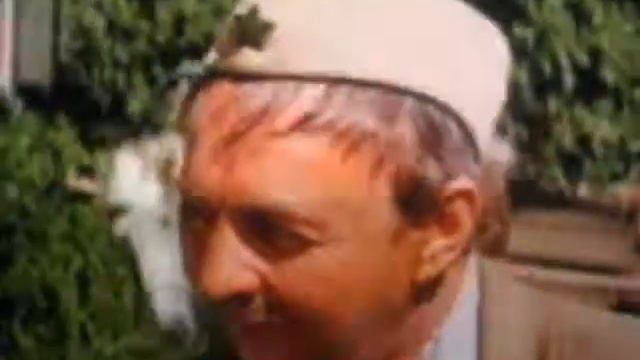 Может мужик в 50 лет... смотреть онлайн