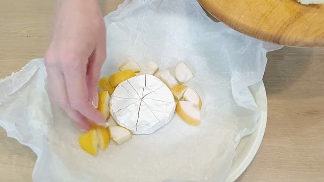 Закуска к вину из 3 ингредиентов | Чиабатта с сыром смотреть онлайн