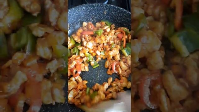 #shorts Макароны с куриной грудкой #макароныскурицей#макароны смотреть онлайн