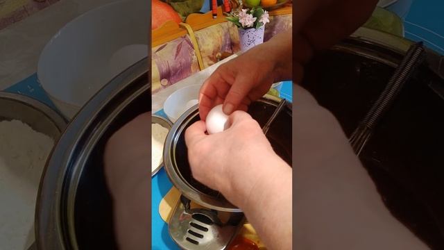 #Shorts/ЛЁГКИЙ РЕЦЕПТ МЕДОВИКА/蜜书食谱Mì shū shípǔ/HONEYBOOK RECIPE/@ВКУСНАЯ КУХНЯ. АЛЛА КОРБУТ смотреть онлайн