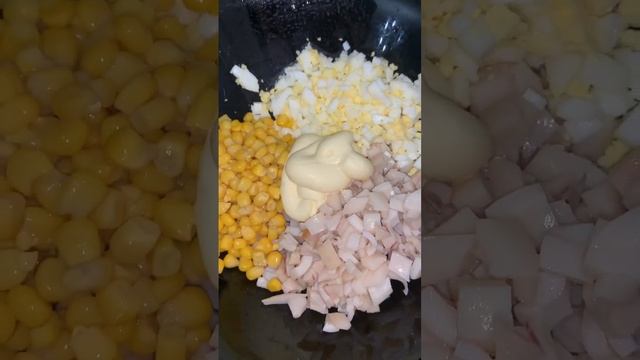 Простой салат с кальмарами. смотреть онлайн