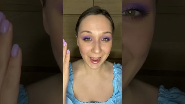 КАК НАНЕСТИ ЯРКИЕ ТЕНИ #тенидлявек #яркиймакияж #яркиетени #макияж #nyx #nyxofftropic #makeup смотреть онлайн