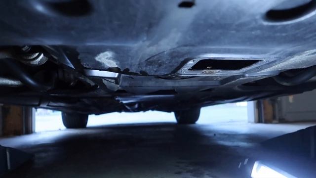 E39 M5 Oil Change смотреть онлайн