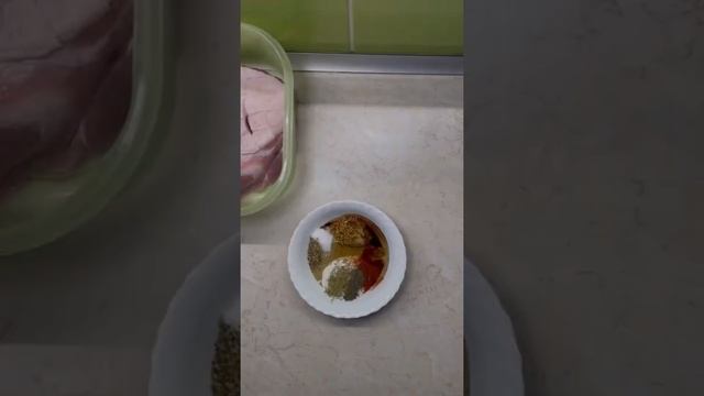 Свиная лопатка 🐷 сочная и мягкая смотреть онлайн