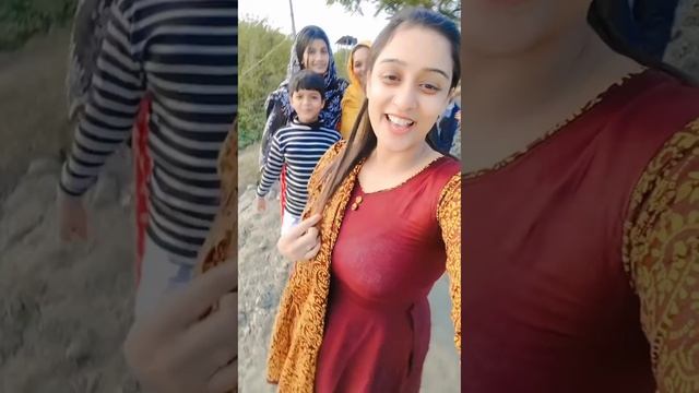 Desi Village Girls смотреть онлайн