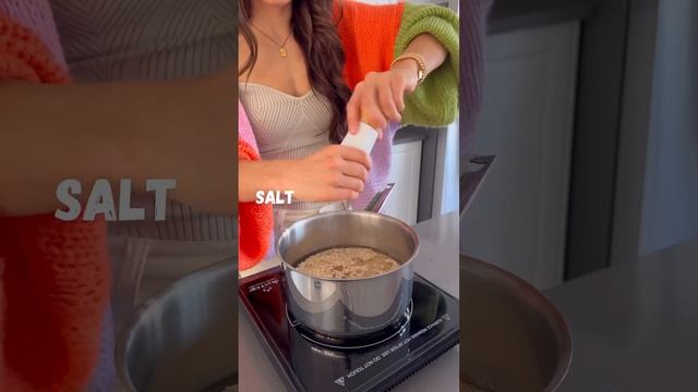 Tofu Steaks with Nutritional Yeast Gravy 😍🤤 + Cinnamon Spiced Rice! смотреть онлайн
