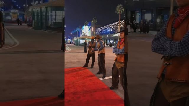 Чак Норрис никогда не спит. Он выжидает👊 смотреть онлайн