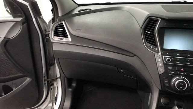 Hyundai Santa Fe 2.2 CRDi Blue Drive Premium SE Auto | Richmond Motor Group | Hampshire & Surrey смотреть онлайн