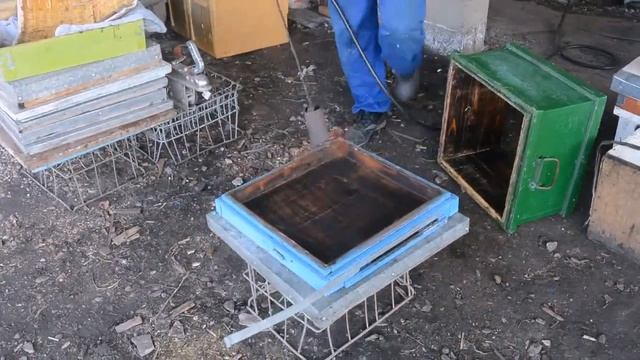 Пчеловодство для начинающих.Подготовка улья к заселению. смотреть онлайн