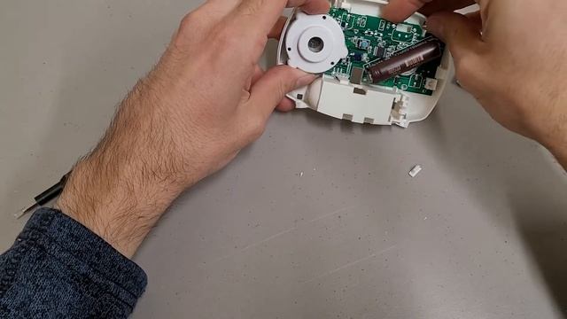 First Alert Carbon Monoxide Alarm CO400 #teardown смотреть онлайн
