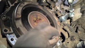 Включаешь скорости а машина не едет стоит. Шевроле Лачетти.