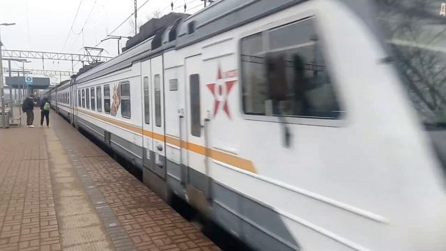 Электропоезд ЭД4М-0461 ЦППК станция Бескудниково 09.11.2019 смотреть онлайн