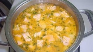 Сырный суп с красной рыбой