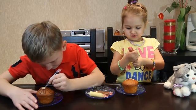 Как украсить кексы. Украшаем кексы сами. How to decorate cupcakes. Decorate cupcakes themselves смотреть онлайн