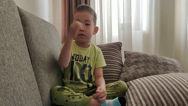 Еркоша рассказывает историю игрушек Хагги-вагги, киси-миси, Поппи, Бонзо кролик, Тилли Вилли. смотреть онлайн