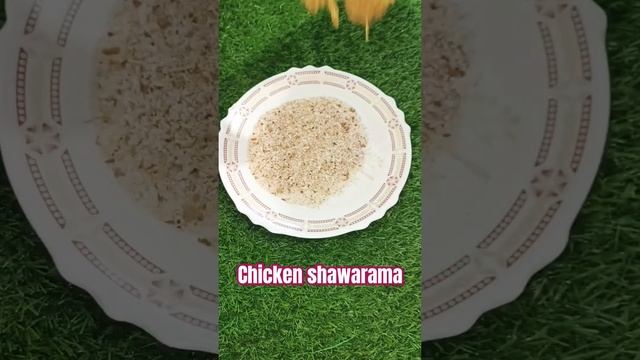 इस ईद पर बनाएं यह बहुत ही टेस्टी और क्रिस्पी चिकन शोरमा | चिकन शोरमा #shorts #chicken #eid смотреть онлайн