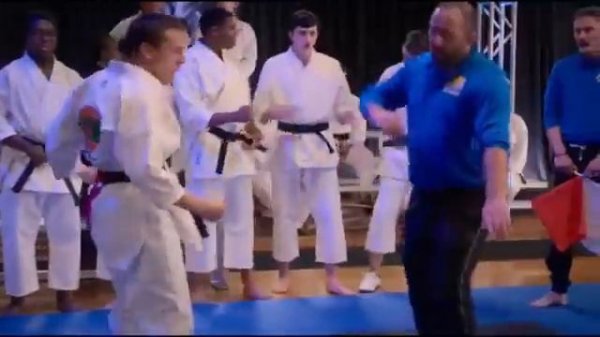 ястреб🐦 💙💙❤💜💚