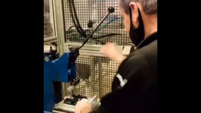 Робота на заводі заводі MD ELEKTRONIK в Чехії смотреть онлайн