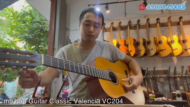 mở hộp guitar classic Valencia VC204 смотреть онлайн
