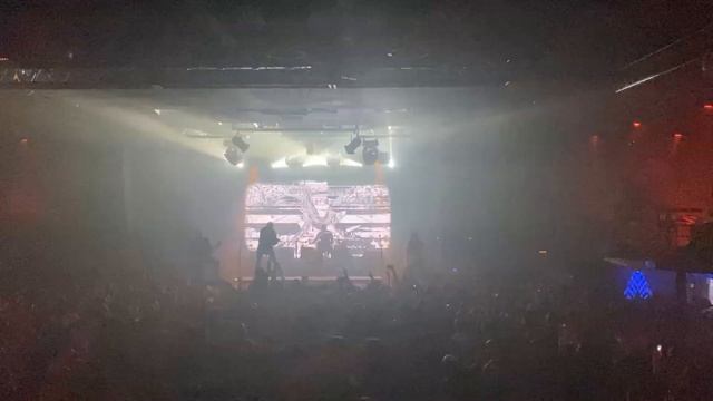 Attila Live @ КОСМОНАВТ, СПб 13.11.19 смотреть онлайн