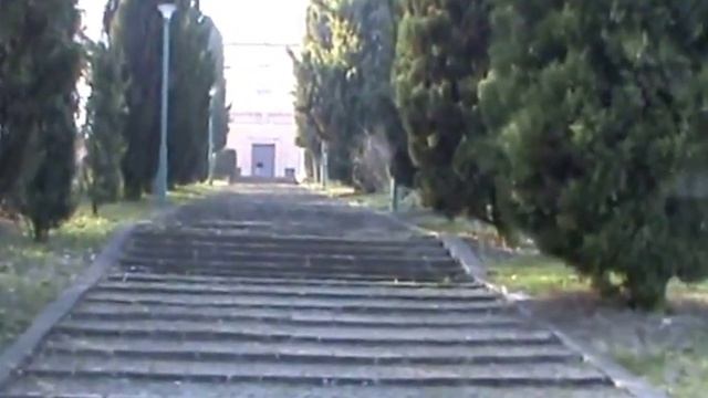 Salita della Scalinata - Santuario Beata Vergine della Salute di Puianello смотреть онлайн