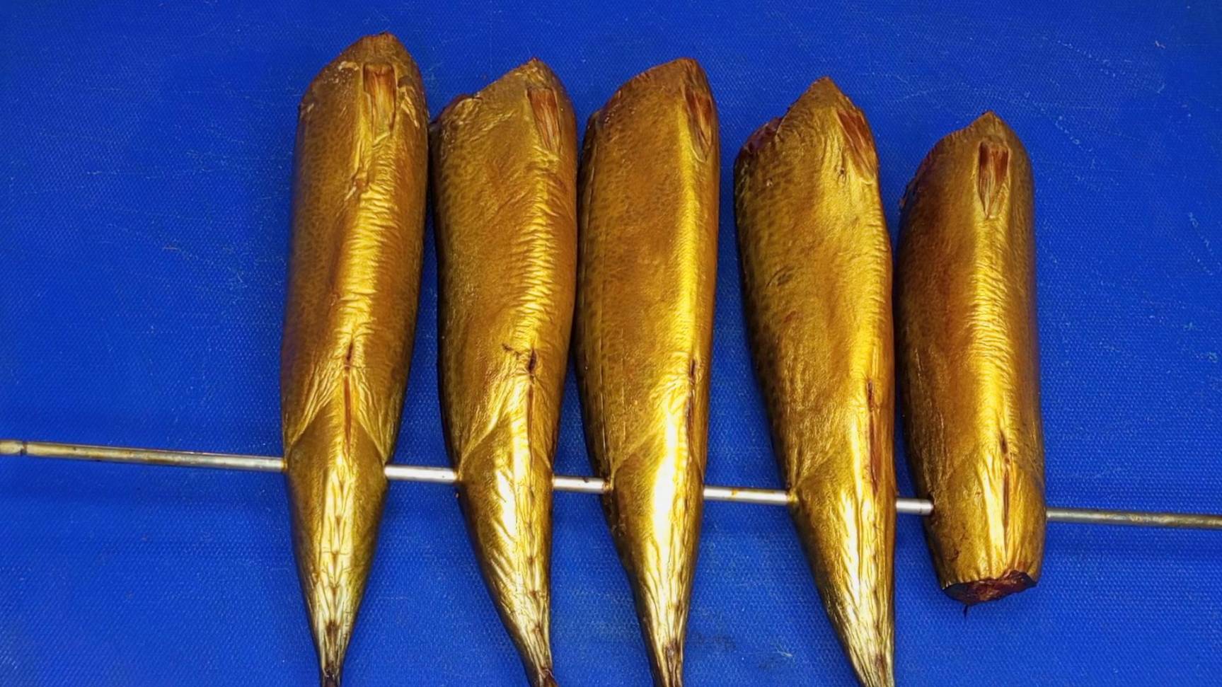 СКУМБРИЯ ТИХООКЕАНСКАЯ ХОЛОДНОГО КОПЧЕНИЯ #boosty смотреть онлайн