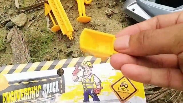 unboxing toys engineering truck | finding toys ultraman mask, dinosaurs triceratops смотреть онлайн
