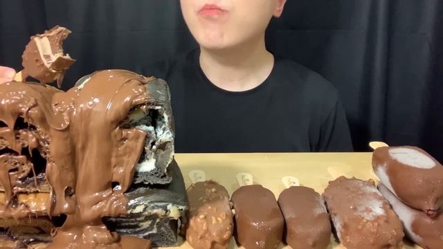 ASMR MAGNUM CHOCOLATE ICE CREAM BREAD DESSERT MUKBANG NUTELLA es krim sorveteアイスクリーム매그넘 초콜릿아이스크림 빵먹 смотреть онлайн