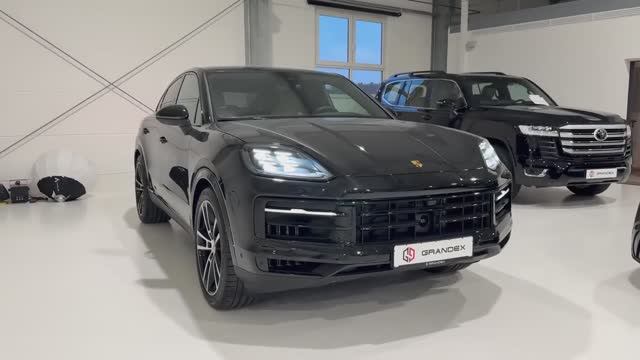 Porsche Cayenne 2025 - Интерьер и Экстерьер смотреть онлайн